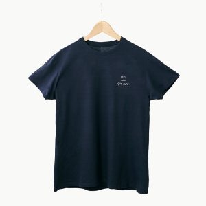 Camiseta Més Que Surf azul marino